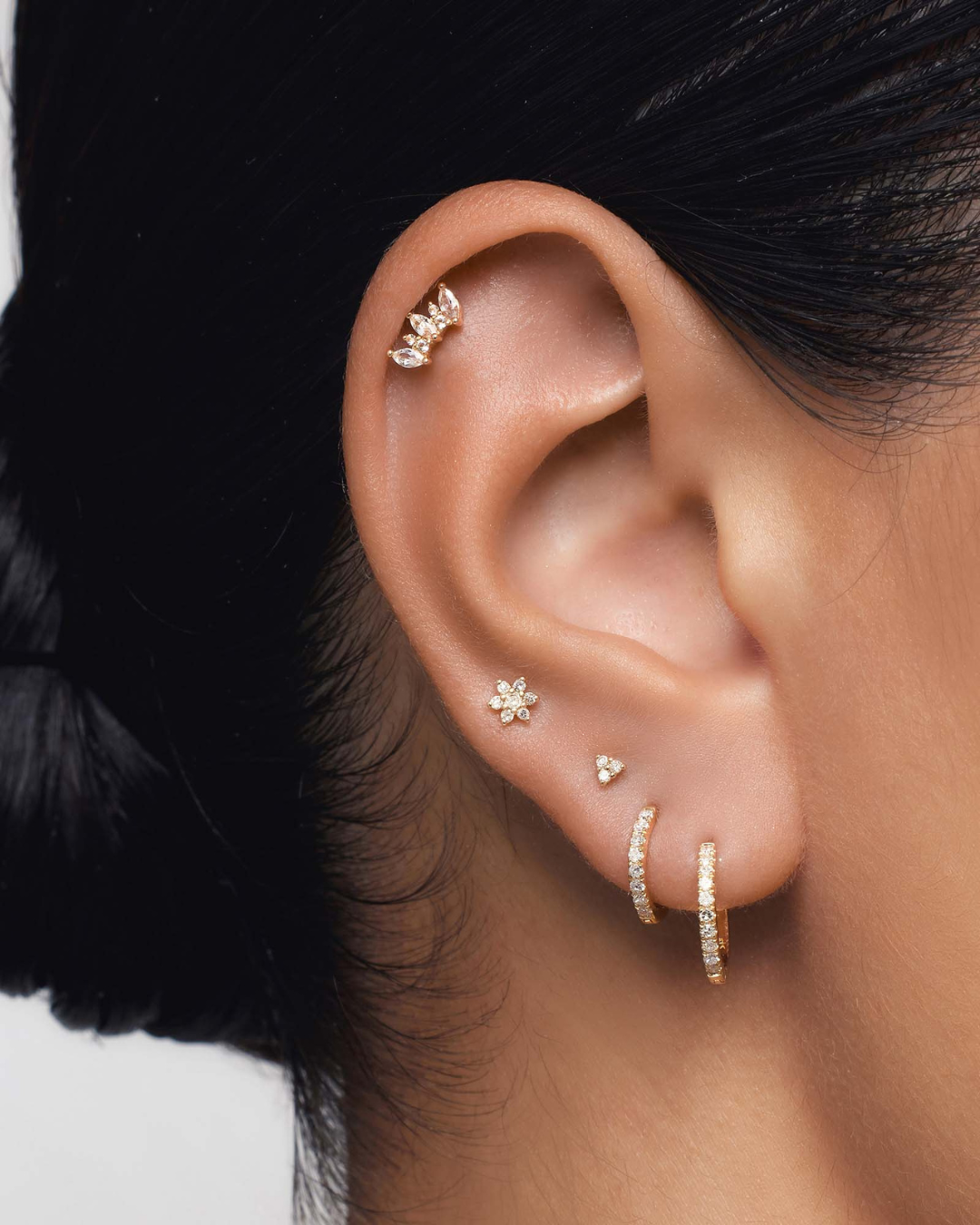 Hidden helix piercing: het subtielste sieraad van je oor