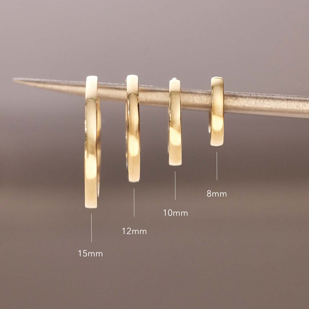 Single Huggie (8mm)
