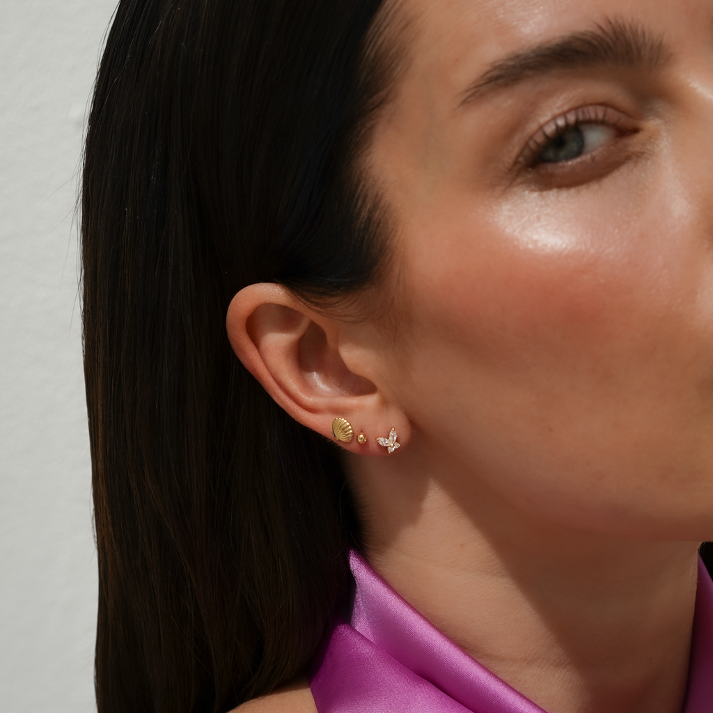 Dot Flatback Stud Earring